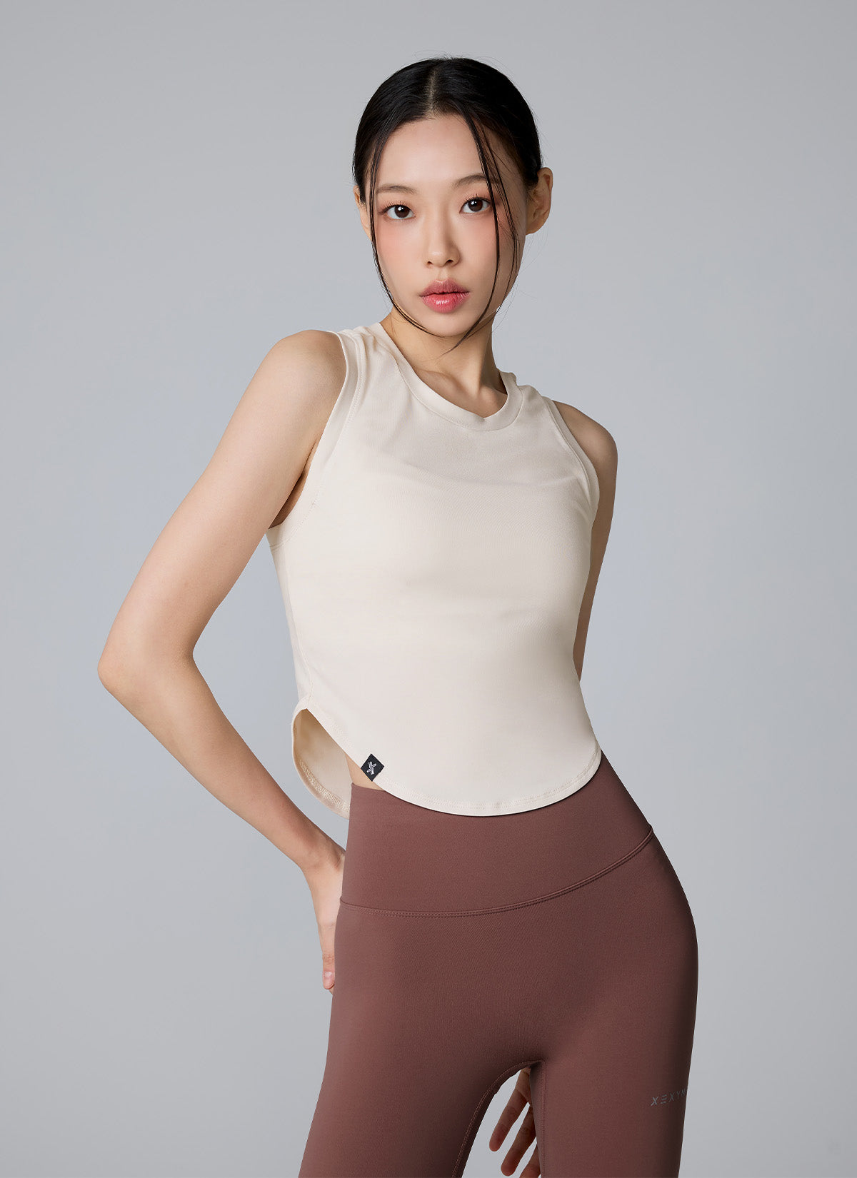 [2 FOR] XELLA Light Round Sleeveless & Short Sleeve