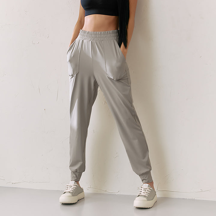 Medium Feather In-Band Jogger Pants